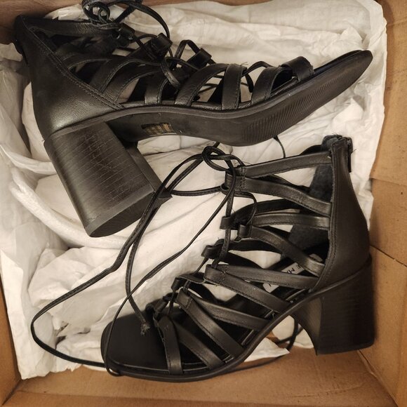 Steve Madden Cherri30 Black Leather lace up sandals. NIB. Size 5.5 - Picture 5 of 8